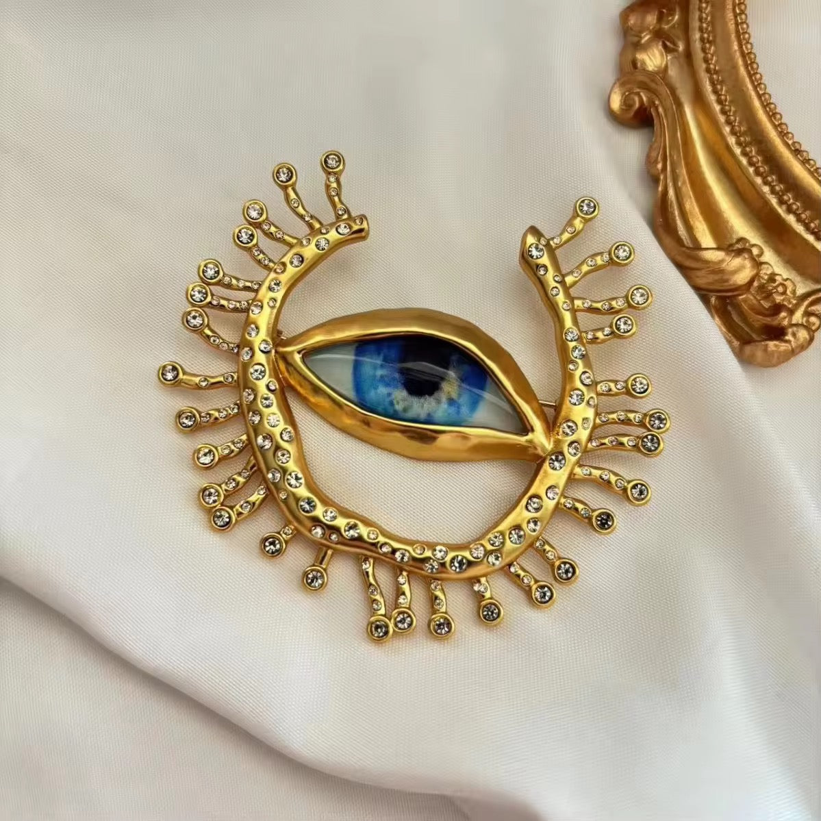 Demma Eye Brooch