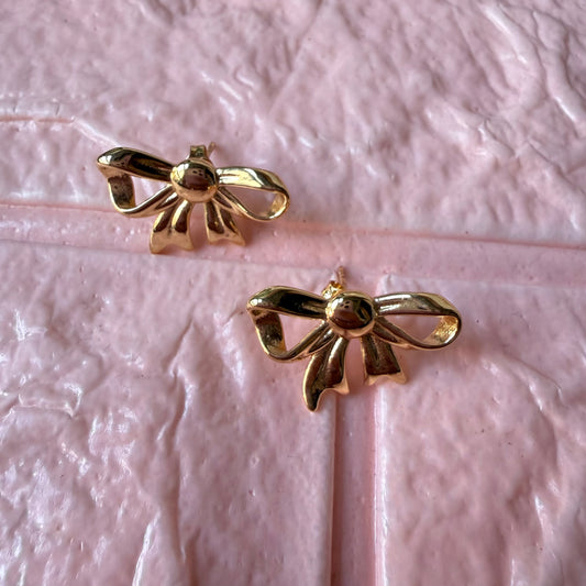 Button Bow studs