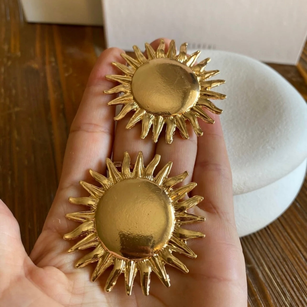 Sun Studs