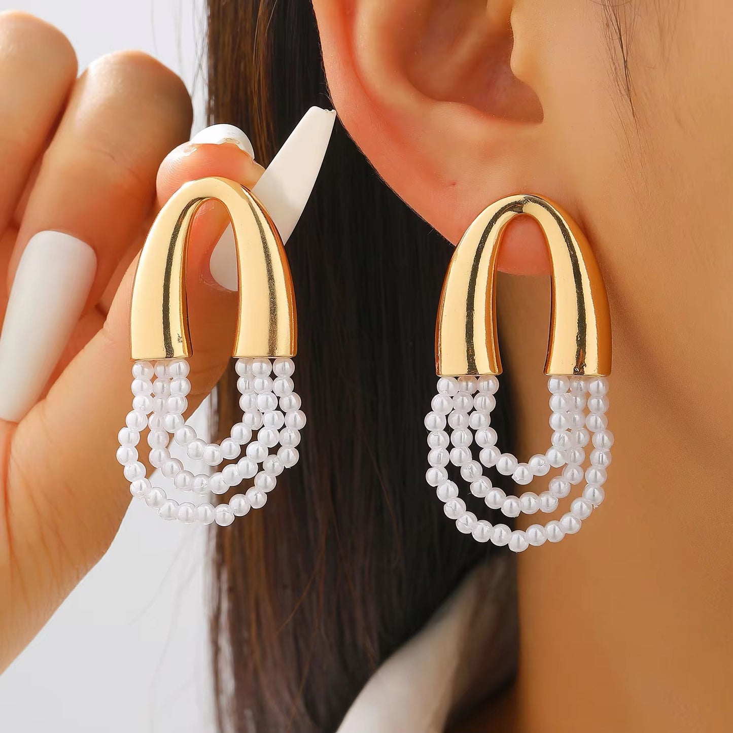Blink Pearl Earrings
