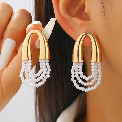Blink Pearl Earrings