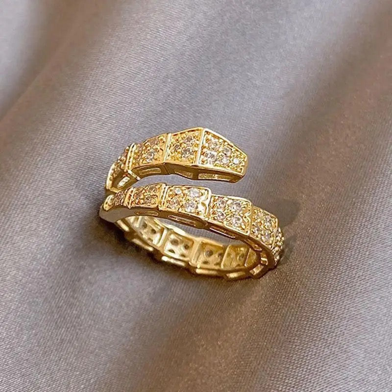 Zirconia Serpent Ring