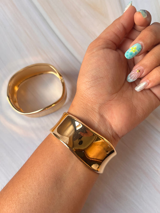 Timid Cuff