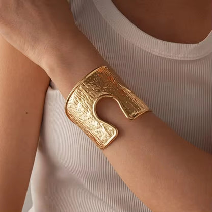 Paradox Cuff