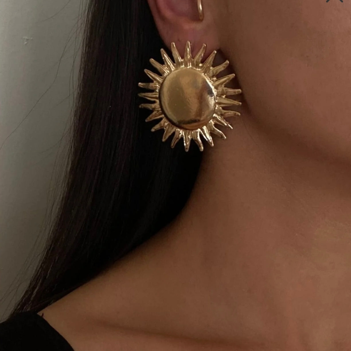 Sun Studs