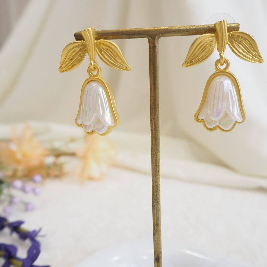 Tulip Earrings