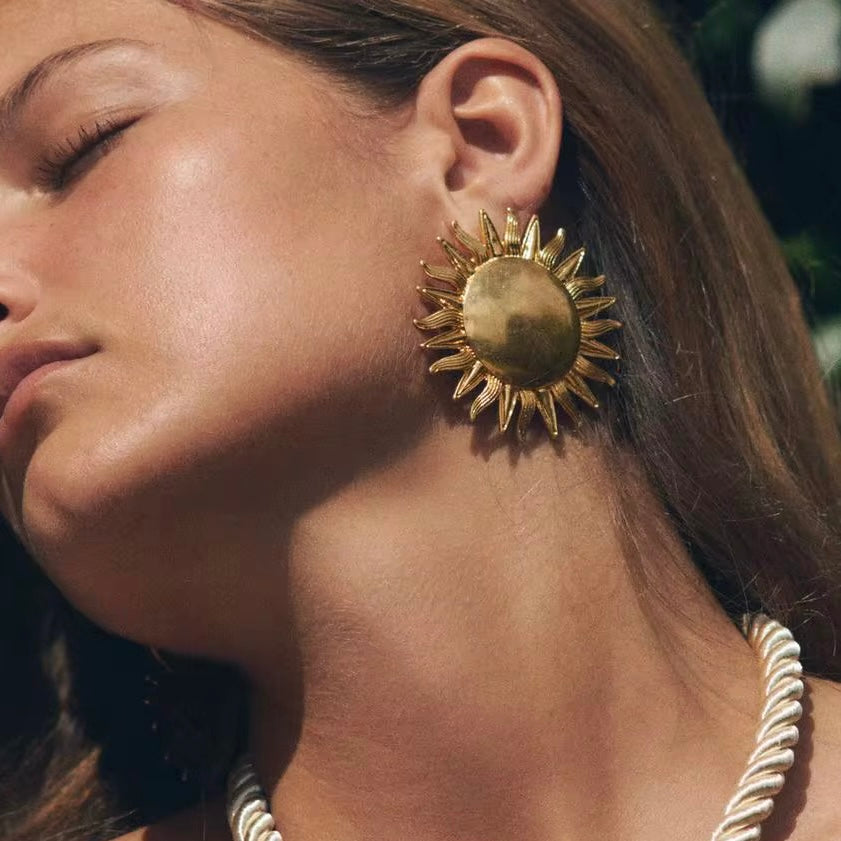 Sun Studs