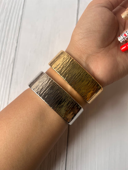 Isabella Hand Cuff