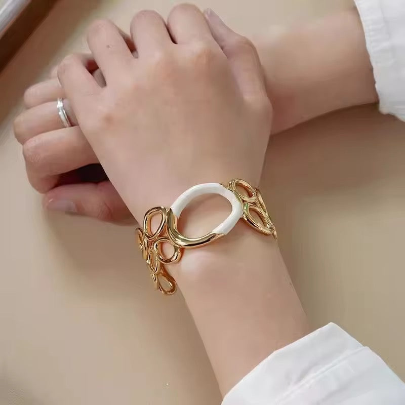 Bella Cuffs