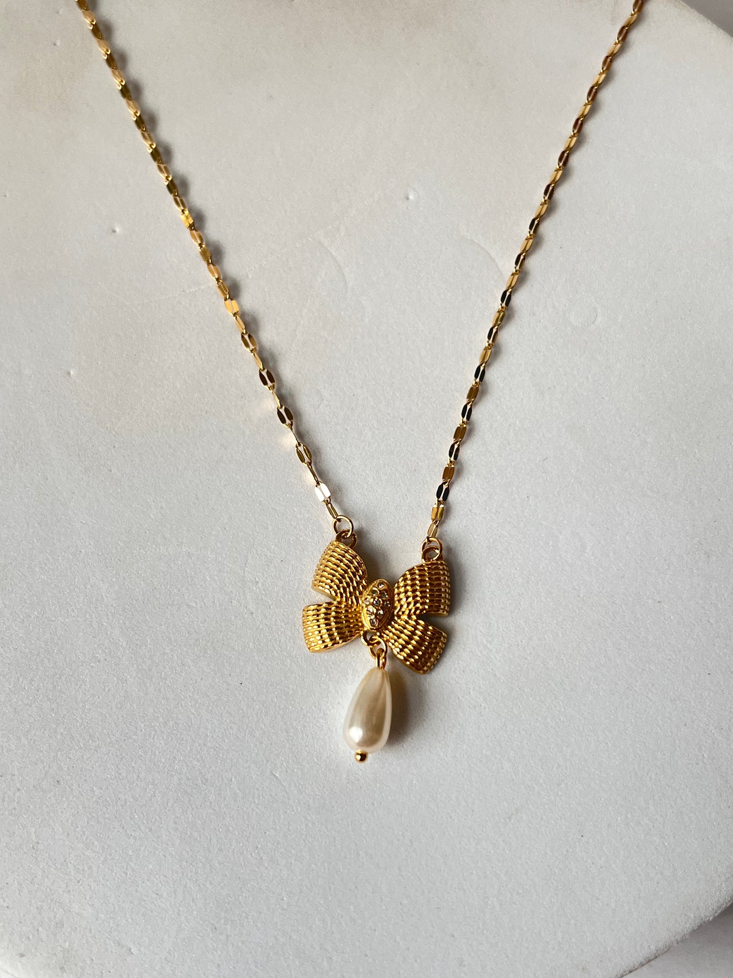 Pearl Bow Necklace