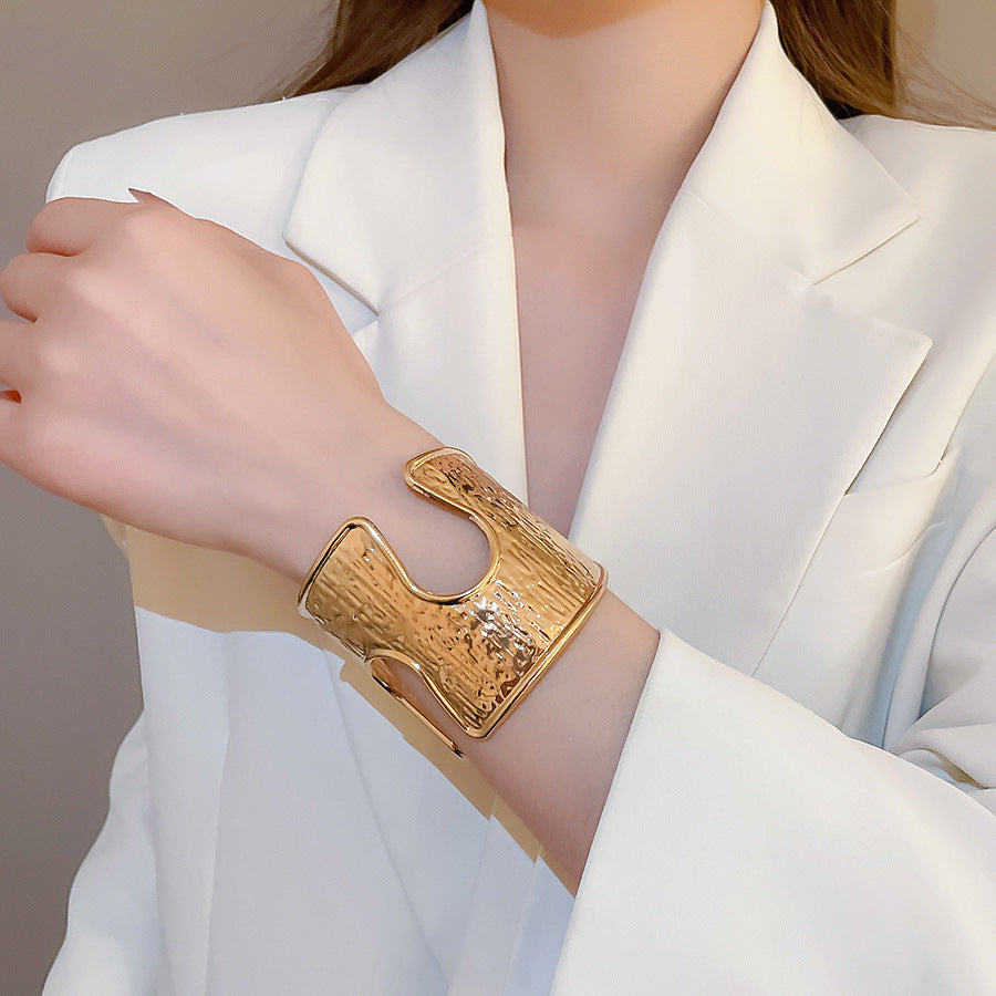 Paradox Cuff