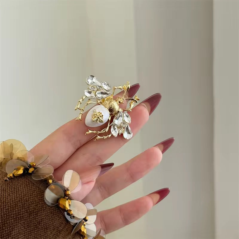 White Bee Ring