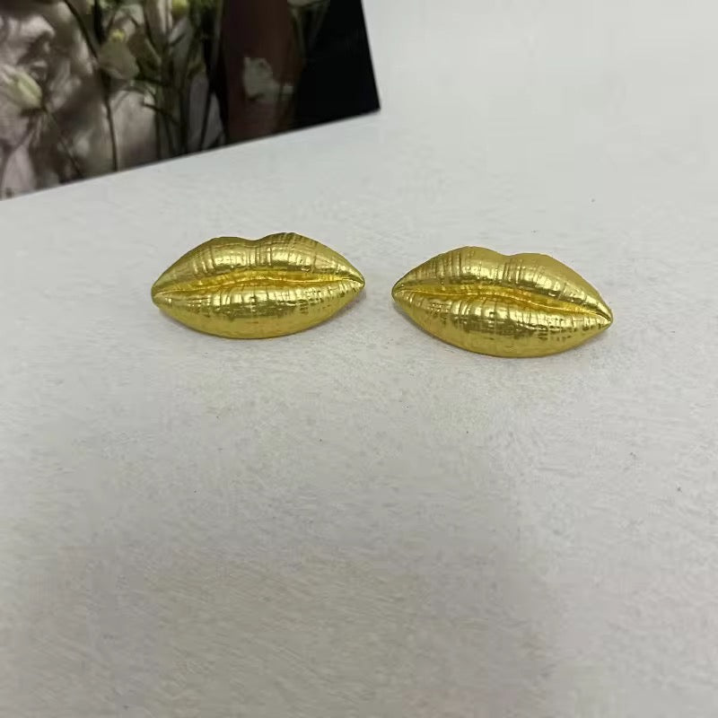 Muse Lips Studs