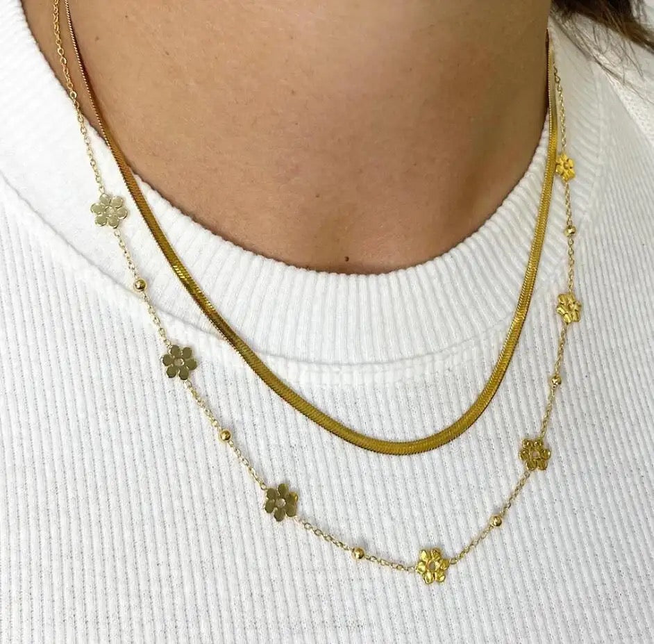 Floral Snake Chain Necklace