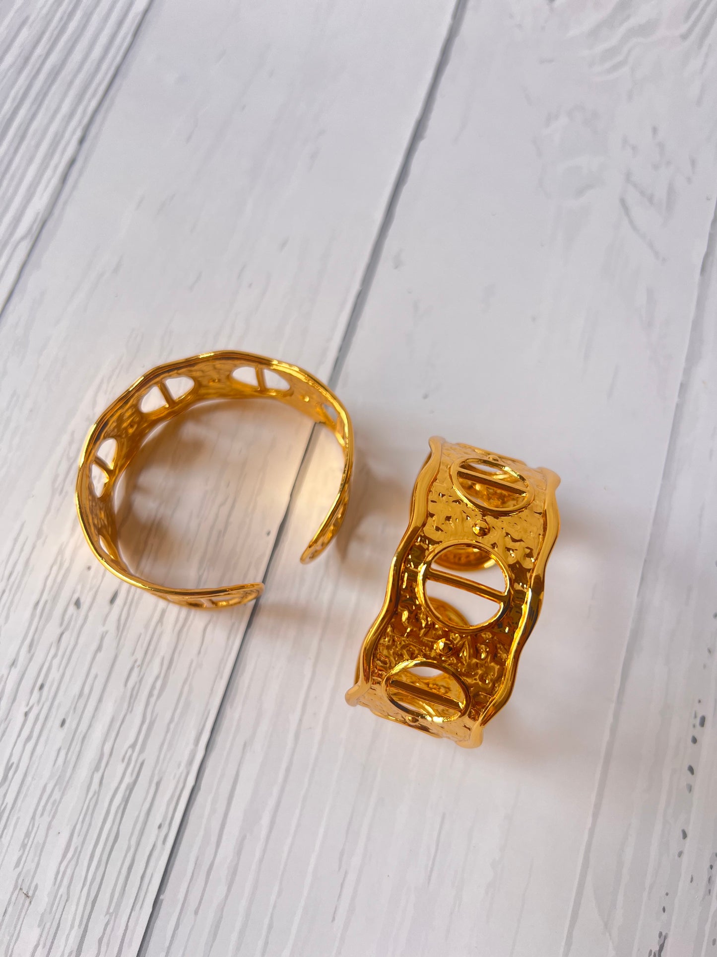 Muze Cuff