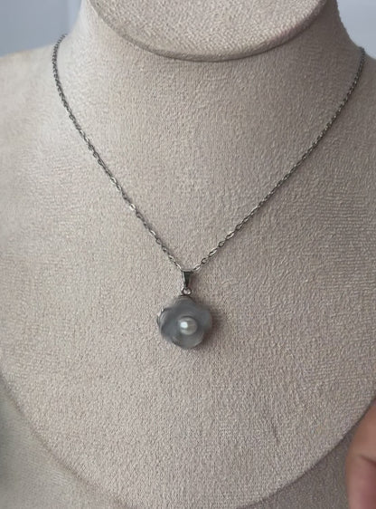Flower Spinning Necklace