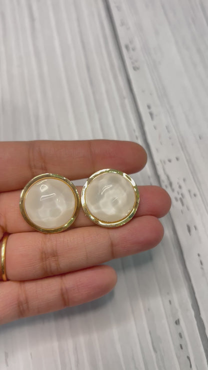Bubble Studs