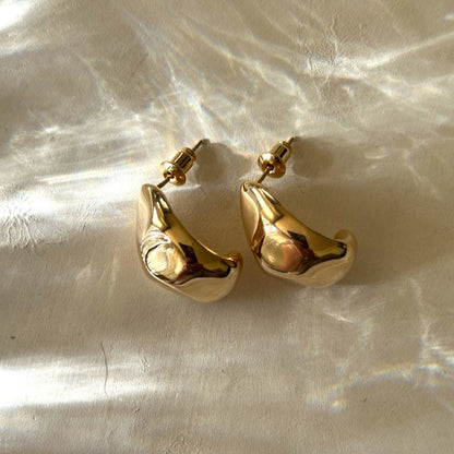 Taffy Mini Studs