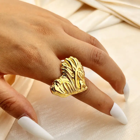 Bella Heart Ring