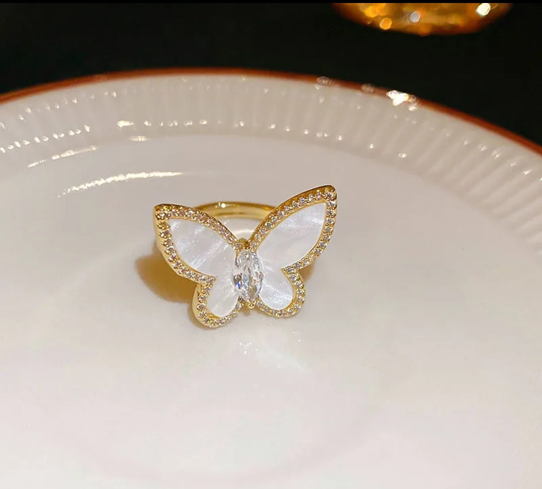 MOP butterfly ring