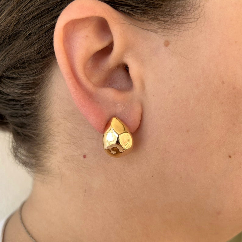 Taffy Studs