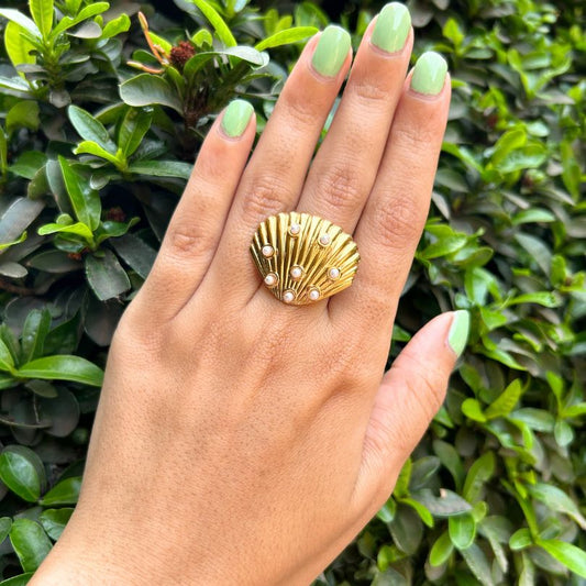 Shelly Ring