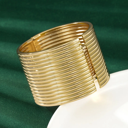 Delta Cuff