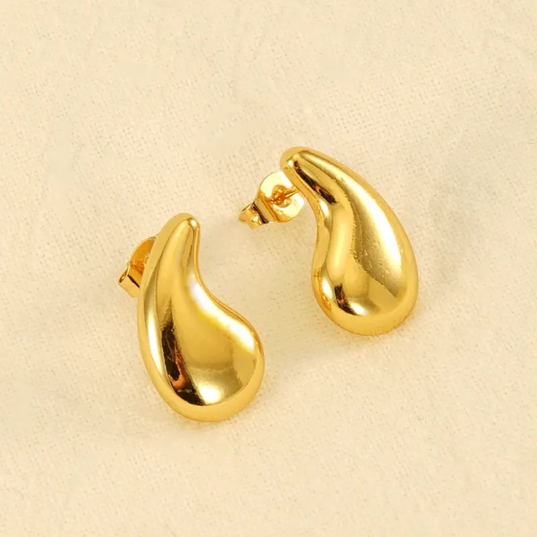 Teressa Studs